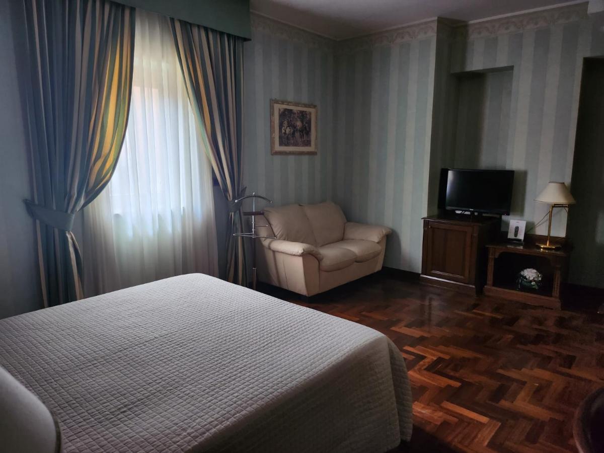 Pretoria Hotel Потенца Екстериор снимка